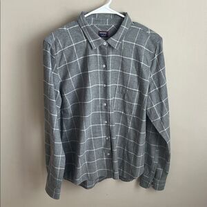 UNTUCKit Women’s 14 Septima Gray Windowpane cotton flannel shirt.